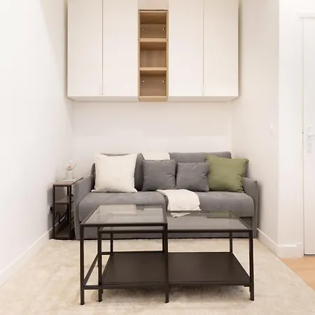 Elegant In Montparnasse Apartment