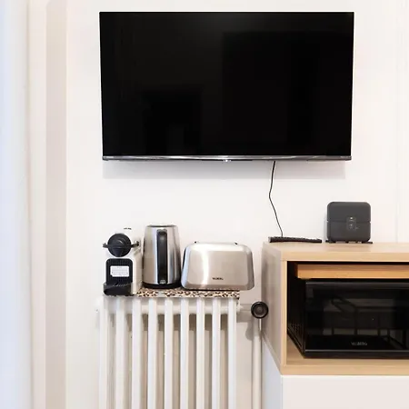 Elegant In Montparnasse Apartment